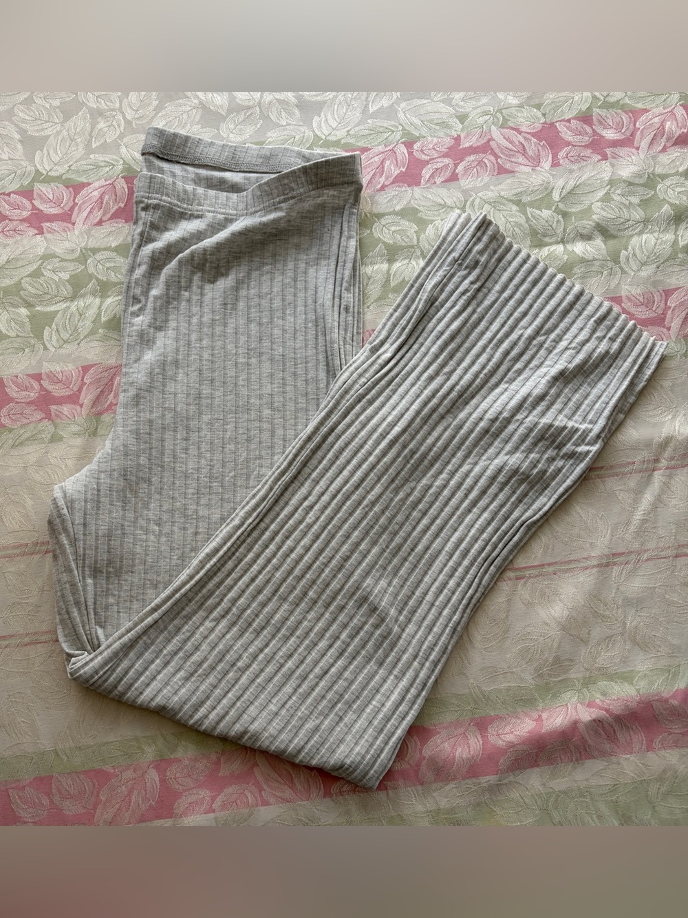 Women’s Ribbed Gray Lounge Pants - Comfortable Everyday Wear